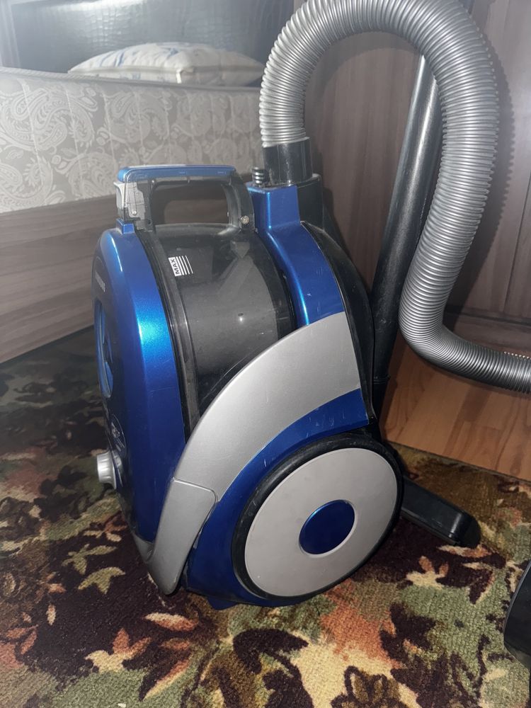 Продам пылесос в рабочем