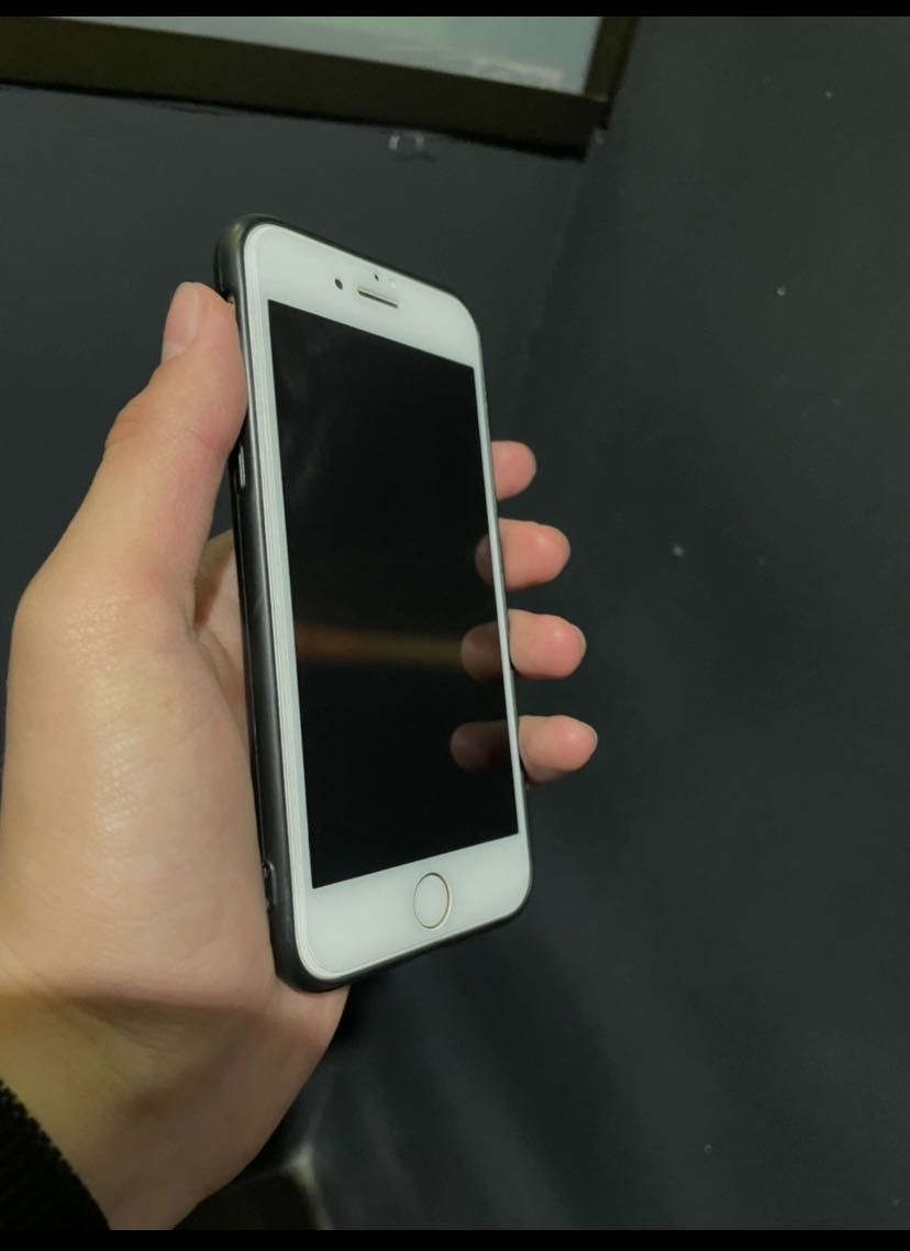 iPhone 7 - Айфон 7 В Хорошем Состоянии