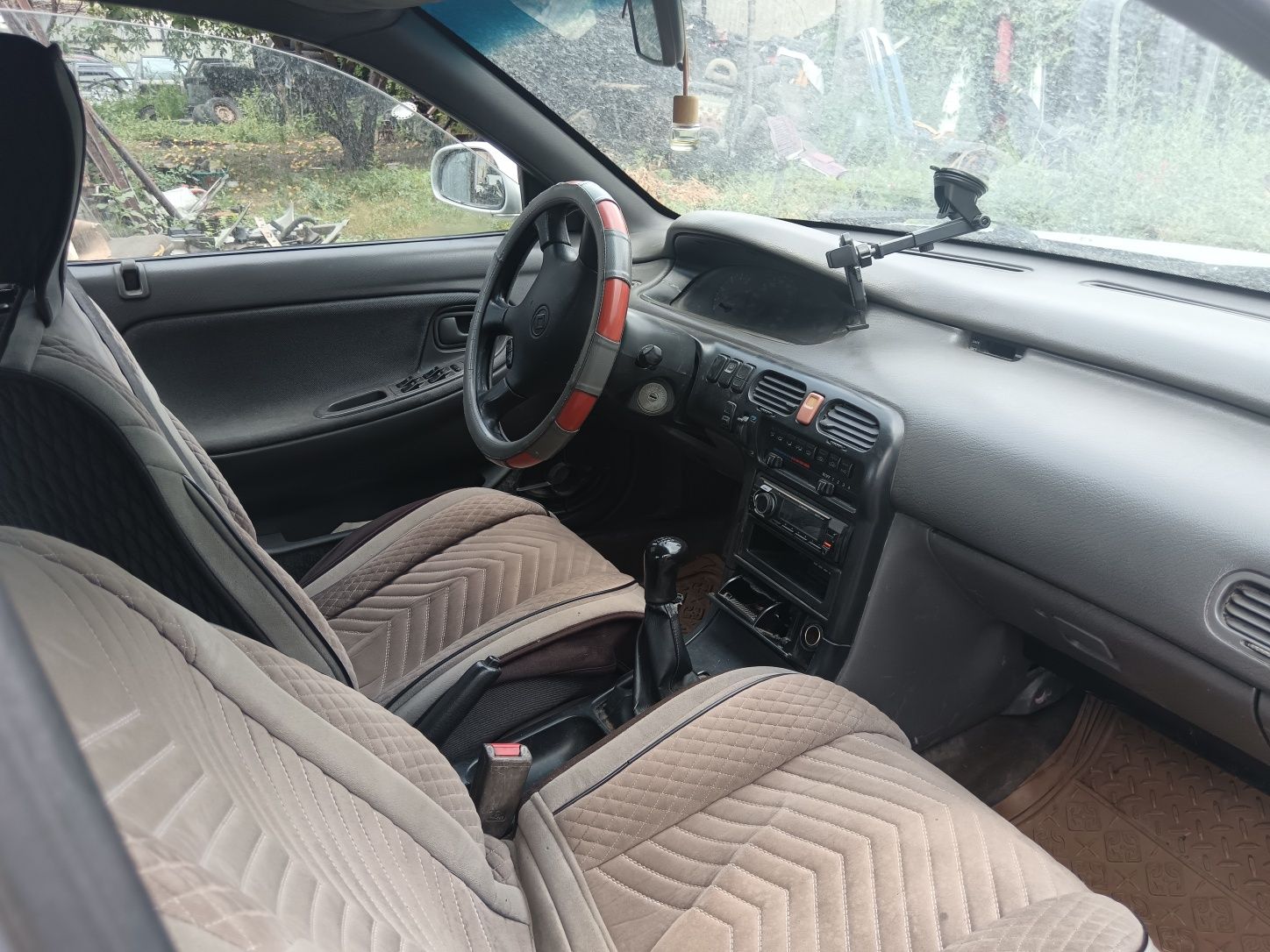 Продаю mazda cronus