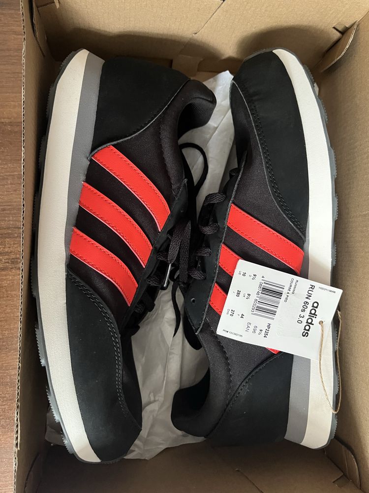 Кроссовки Adidas RUN 60s 3.0