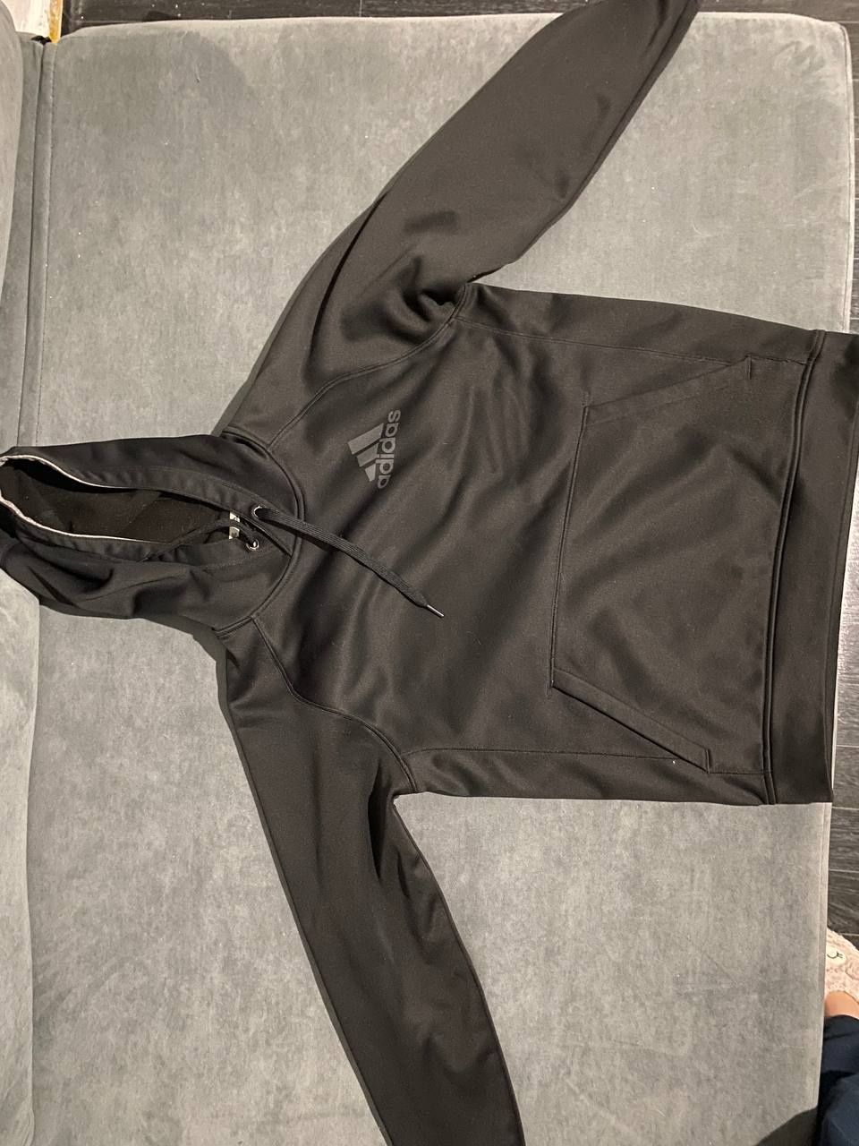 Можно обмен Adidas толстовка для весны, оригинал