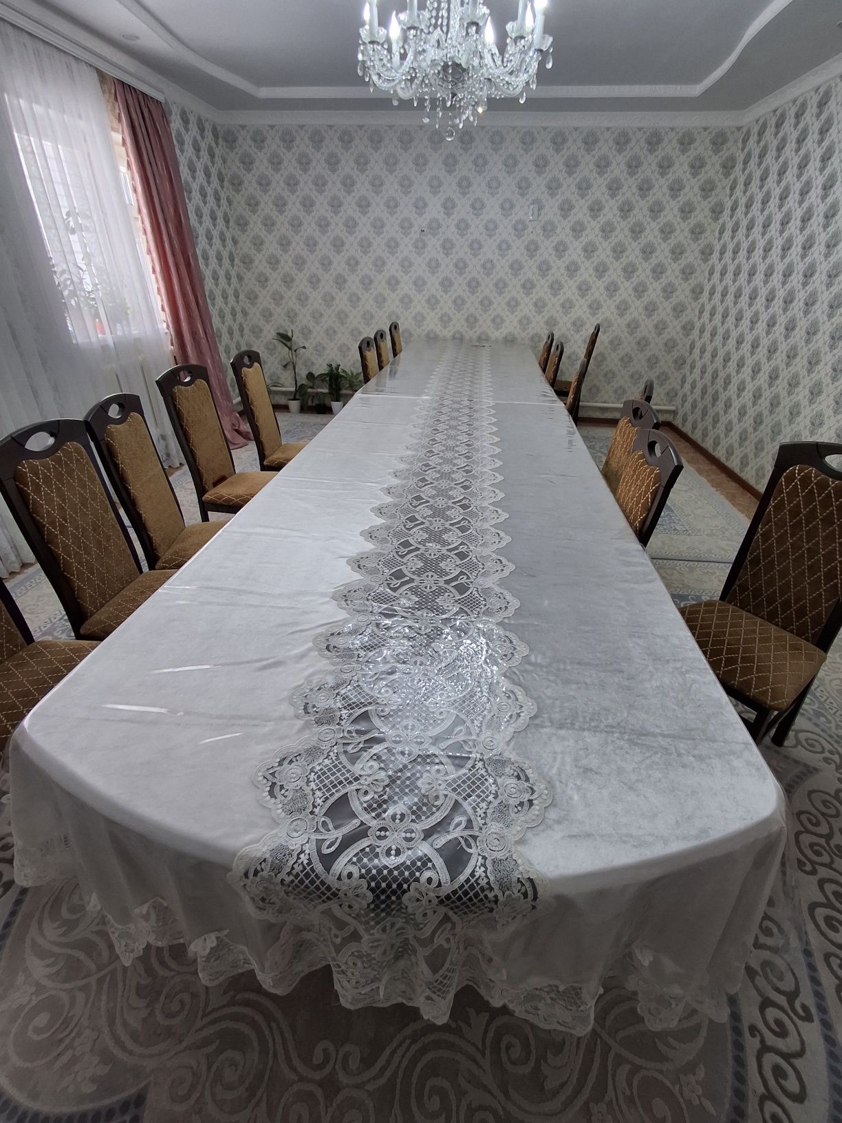 Жақсы жағдайдағы шай стол стулясымен сатылады