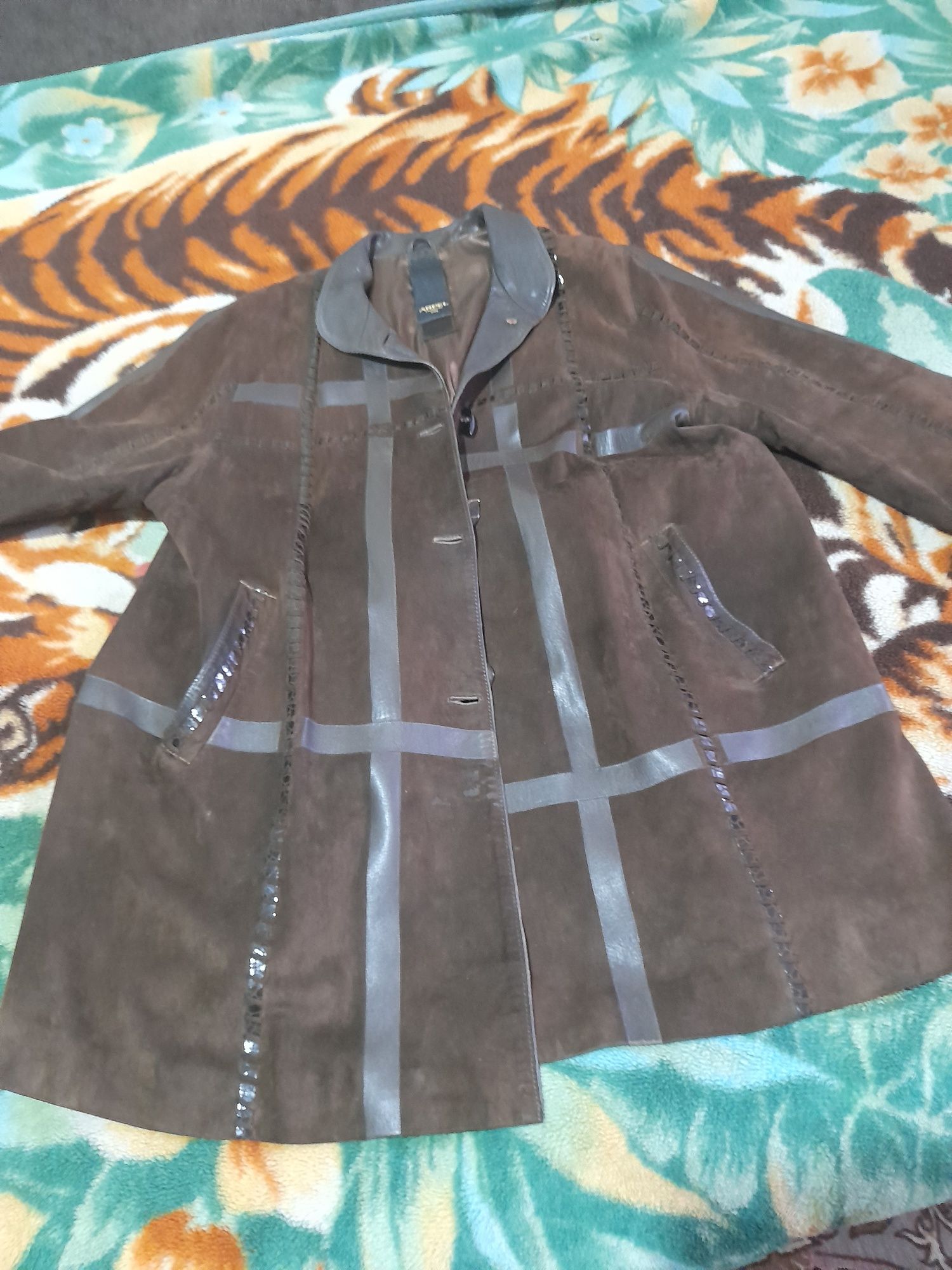 Продам кожанный свингер.