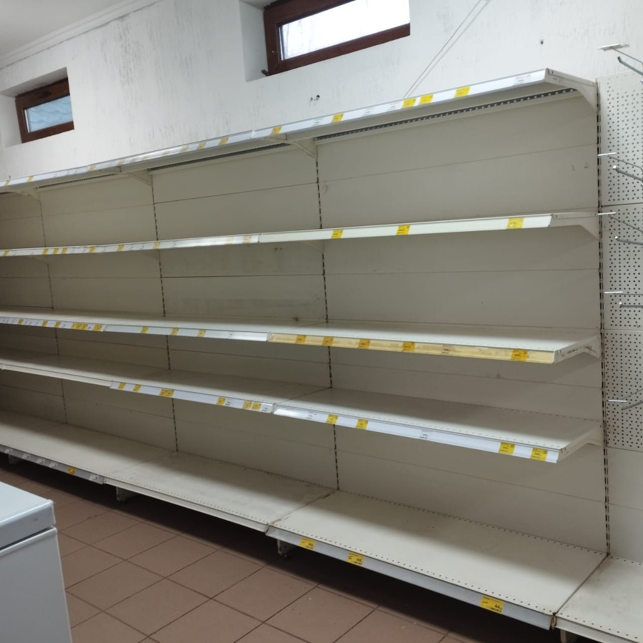 Торговые оборудование для магазина полки стеллажи