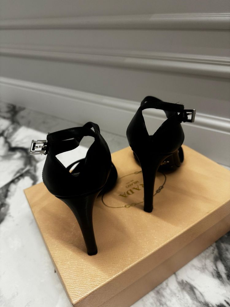 Пролам босоножки prada