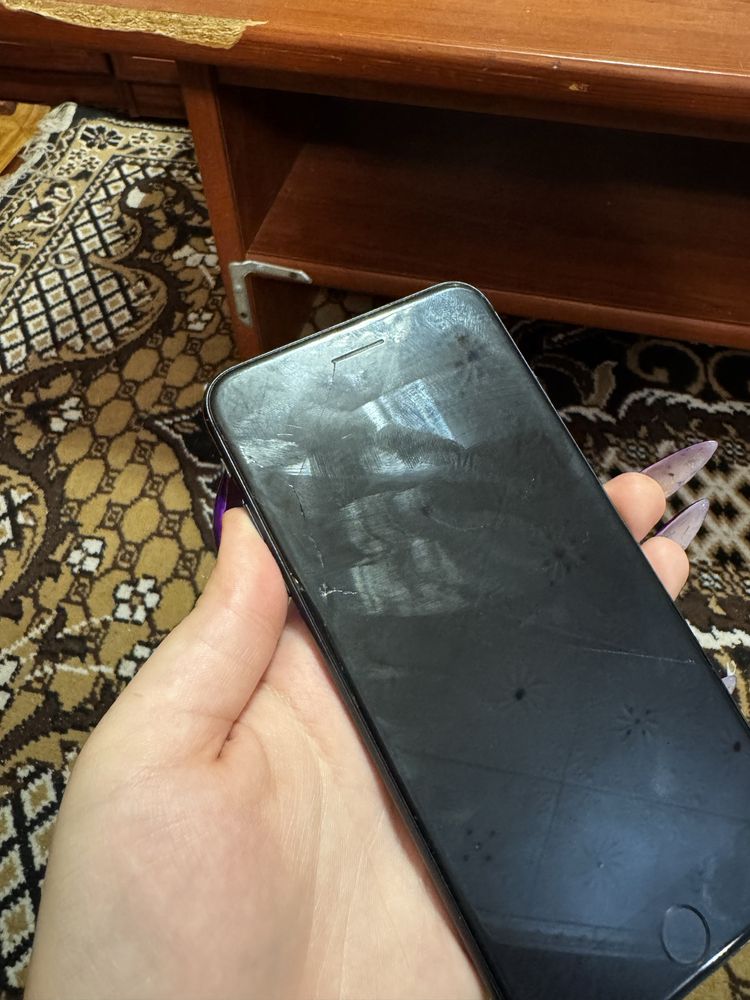 Продам айфон 7+ 128gb