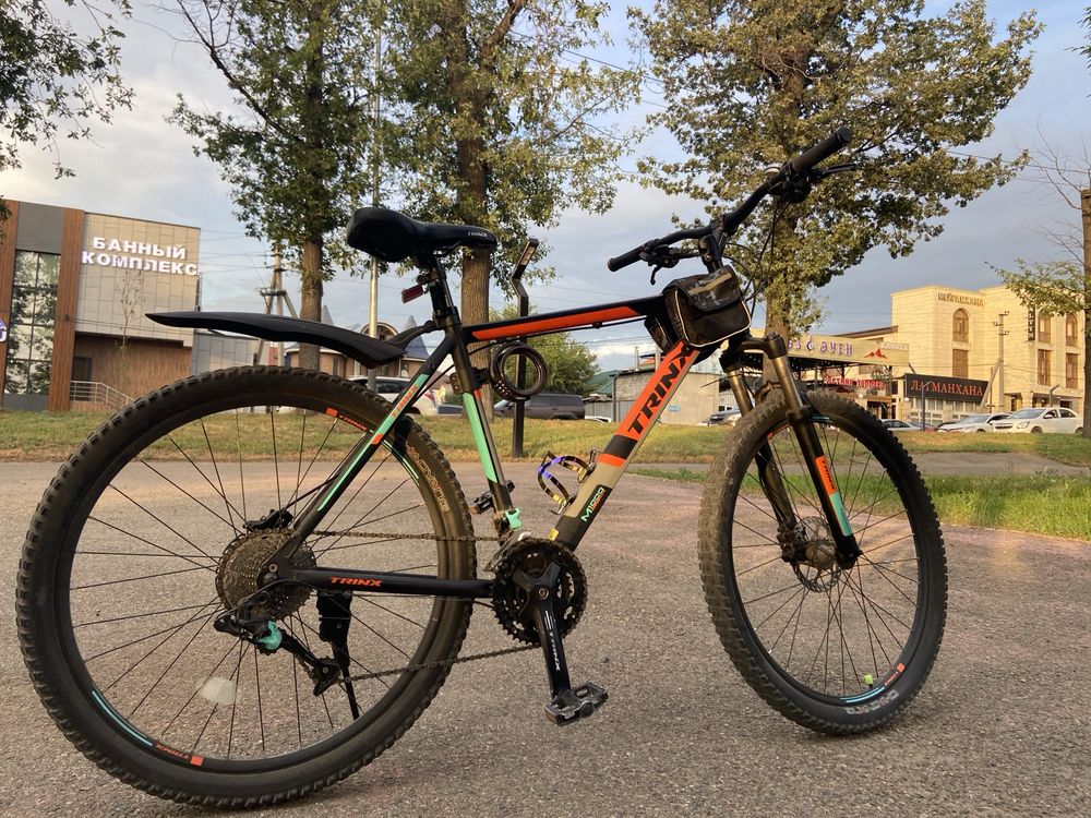 Trinx M1000 Elite