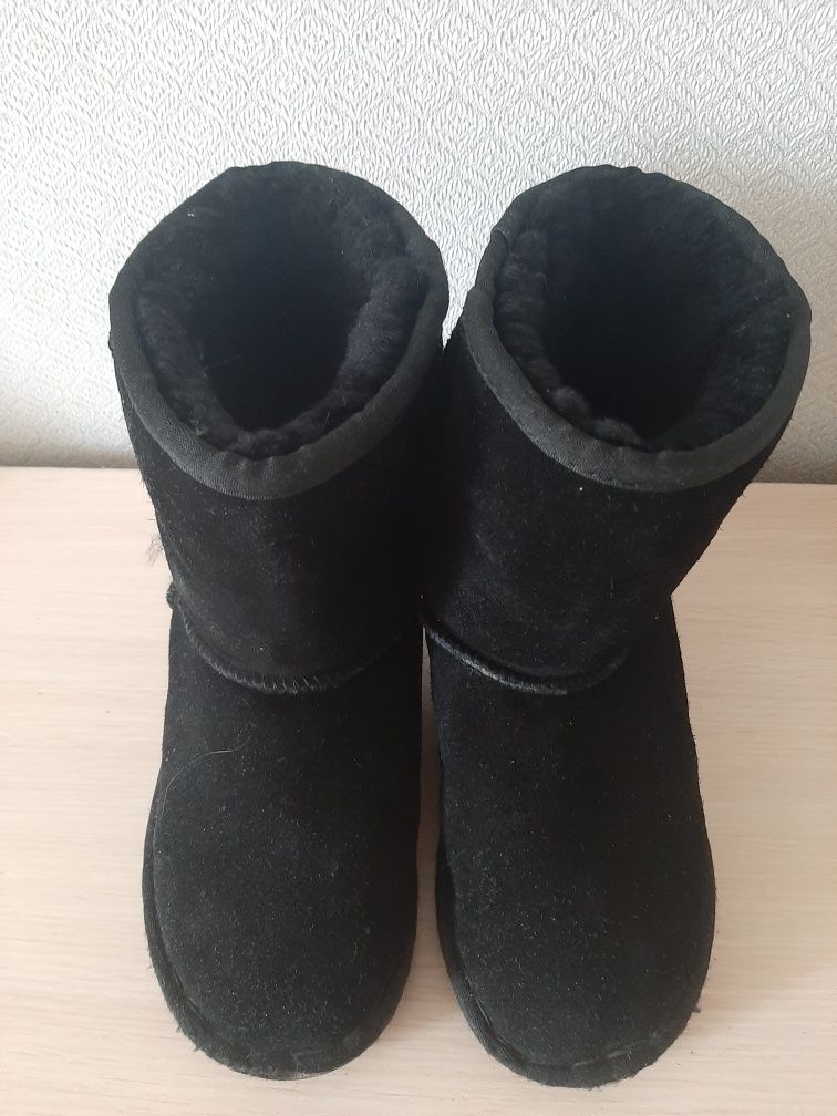 Продам тёплые уги
