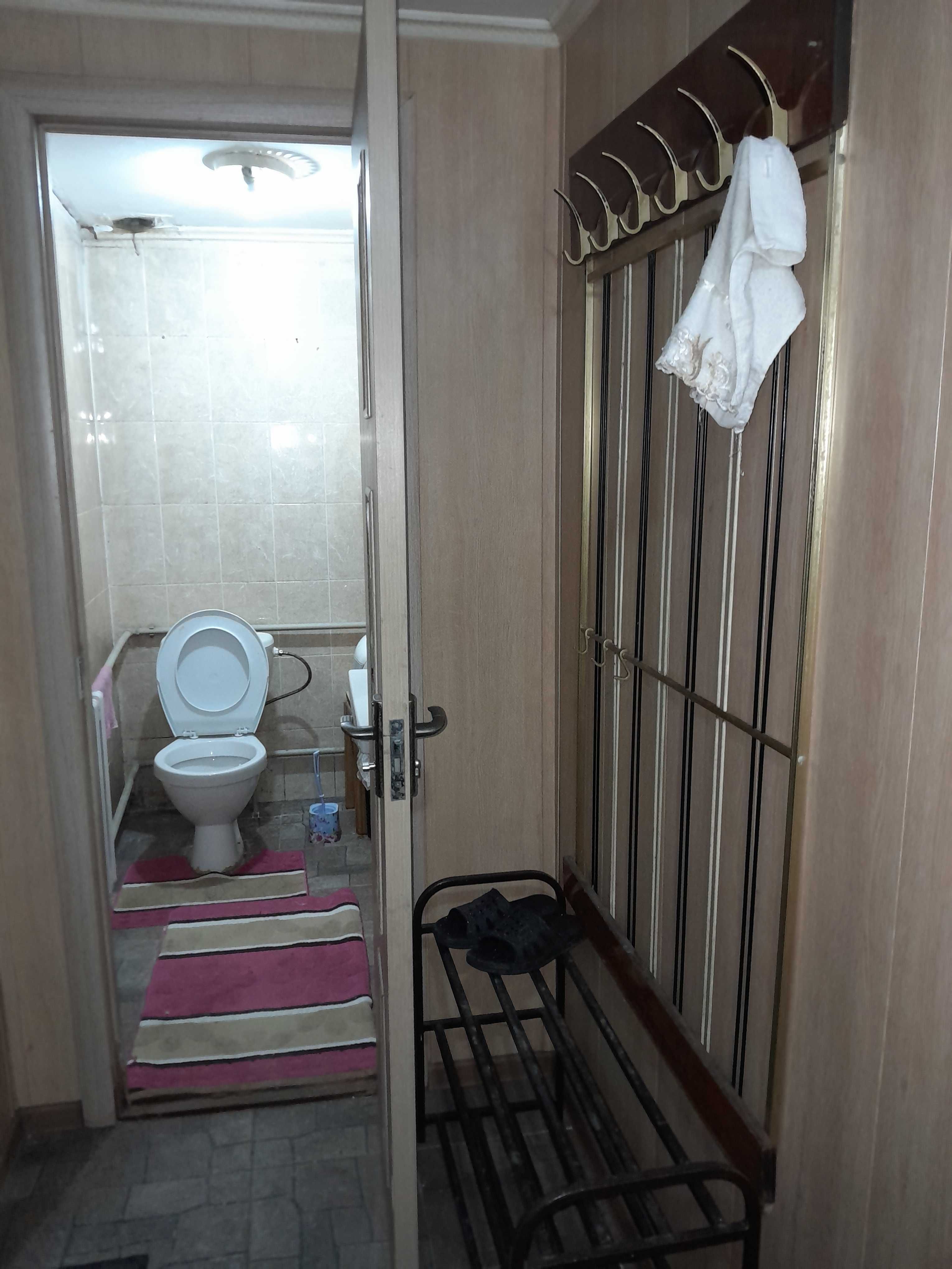 Квартира времянка 3 комнаты 120 тыс 
Алгабас мкр. срочно .
