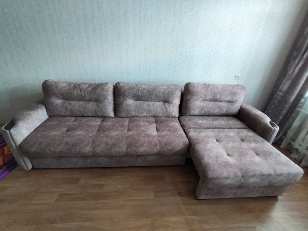 Продаю мебель в связи с переездом.