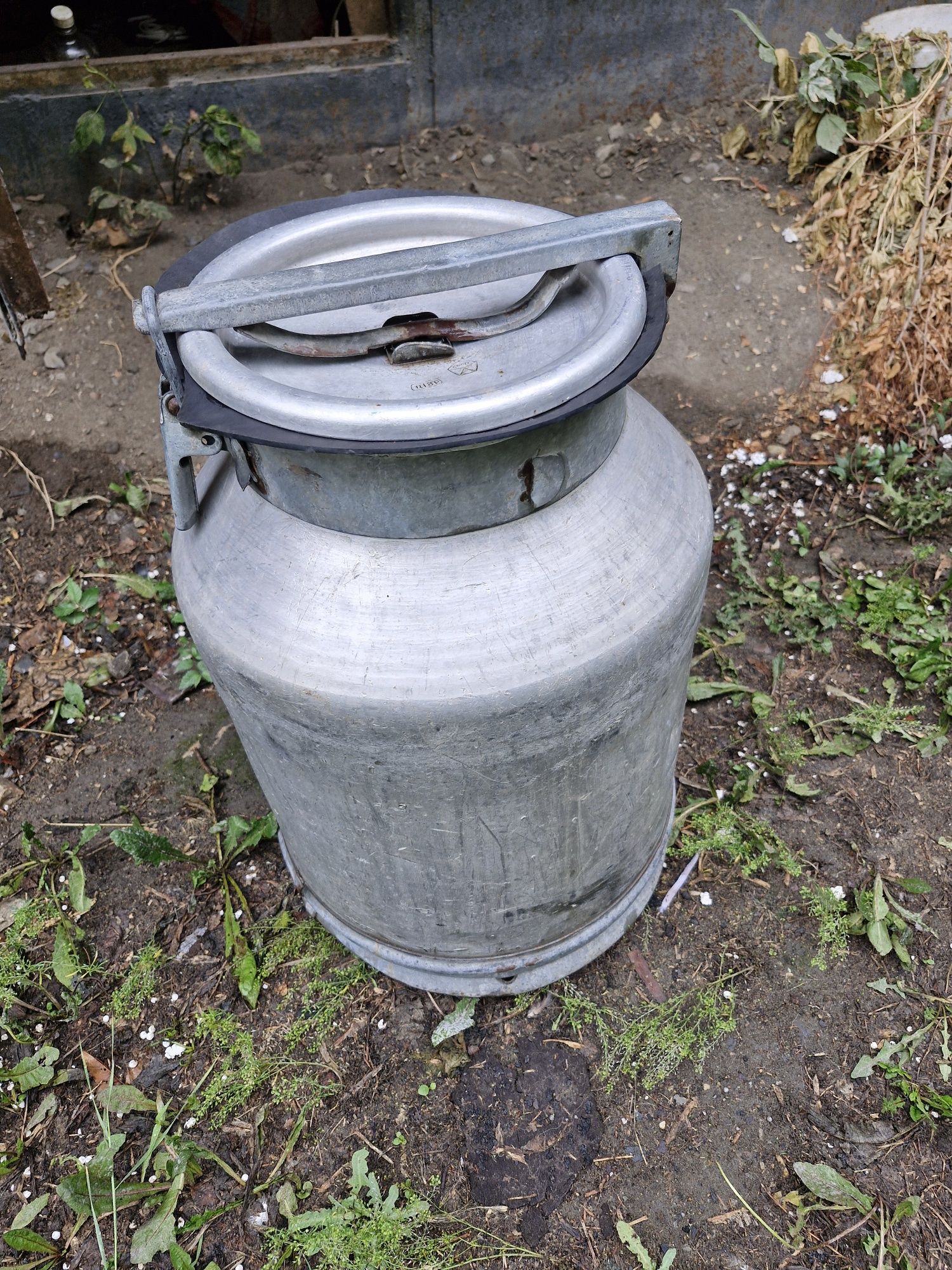 Продам флаги алюминиевые советские 38 литров.