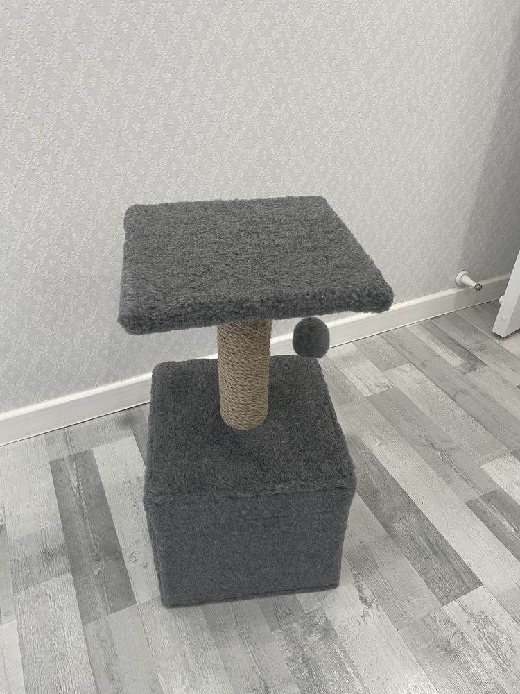 Домик для кошки, когтеточилка
