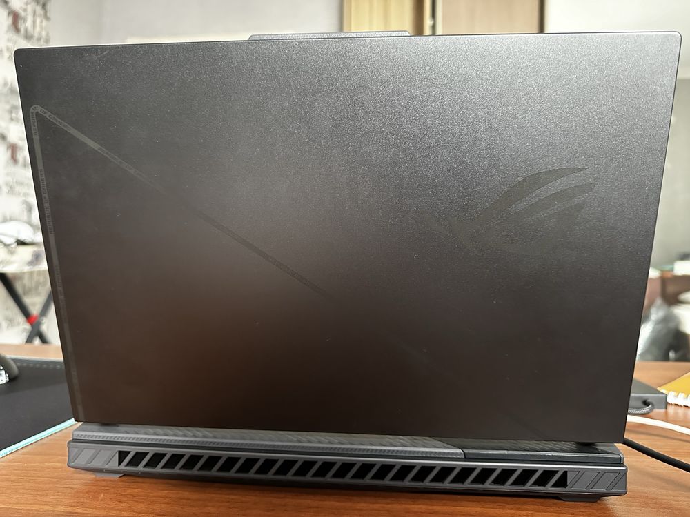 Ноутбук Asus Rog strix g16