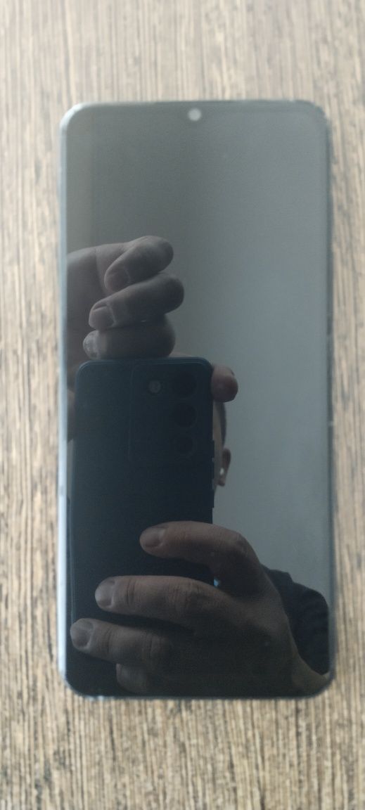 Продам VIVO Y17S.