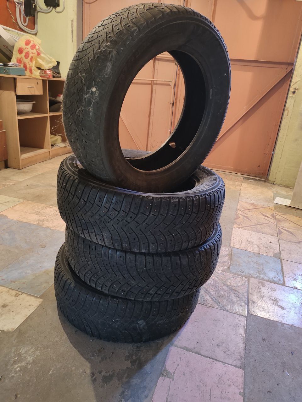 Продам покрышки Мишлен