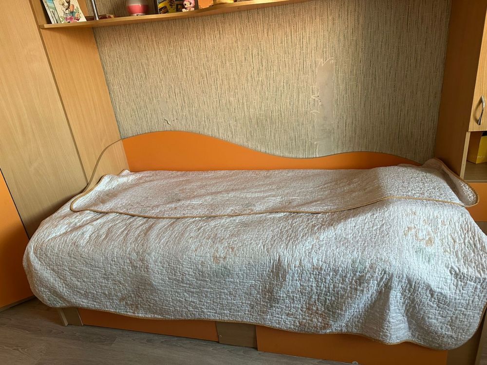Спальный гарнитур