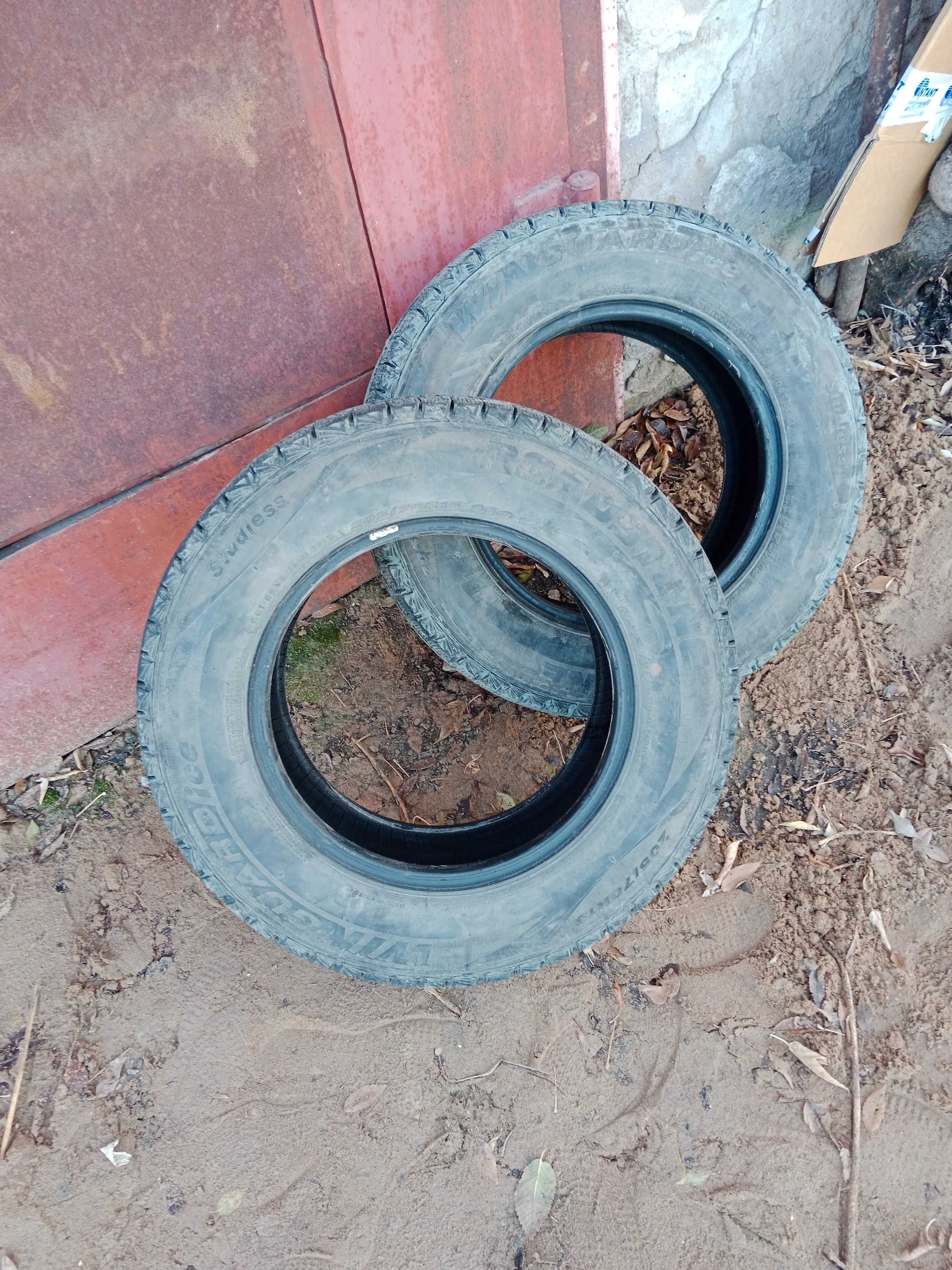 Roadstone Winguard Ice 205/70 R15 96Q без шипов