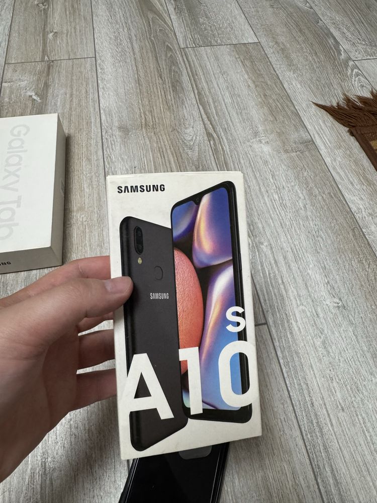 Продам Samsung Galaxy A10s