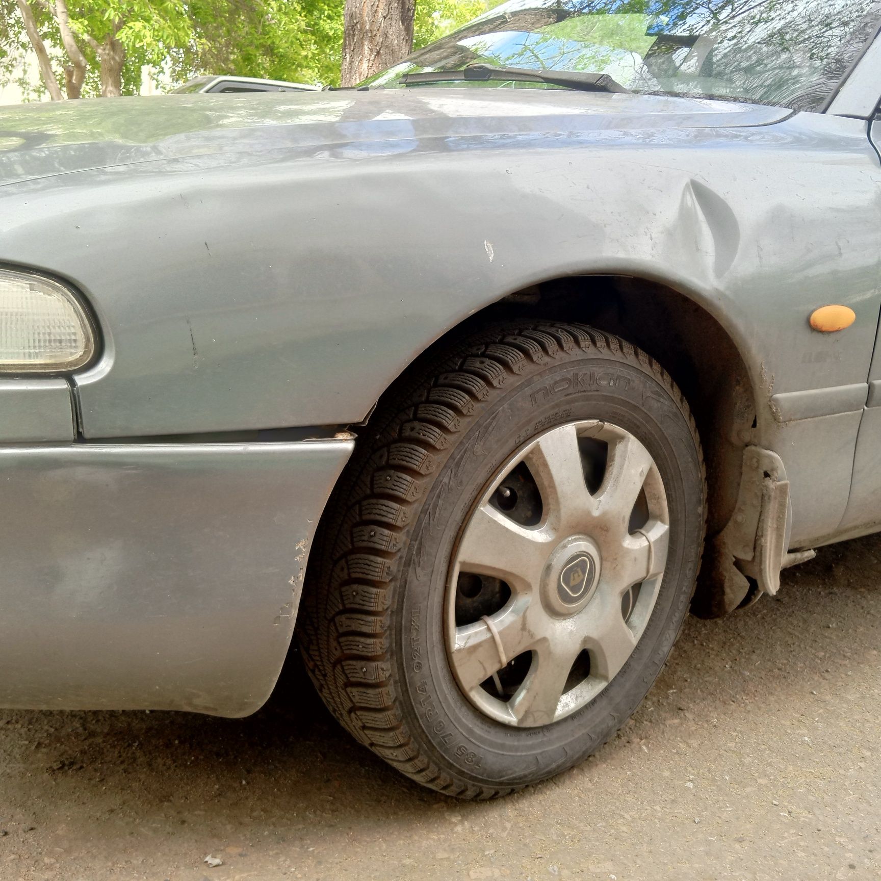 Автомобиль Мазда 626 cronos 92 г. в