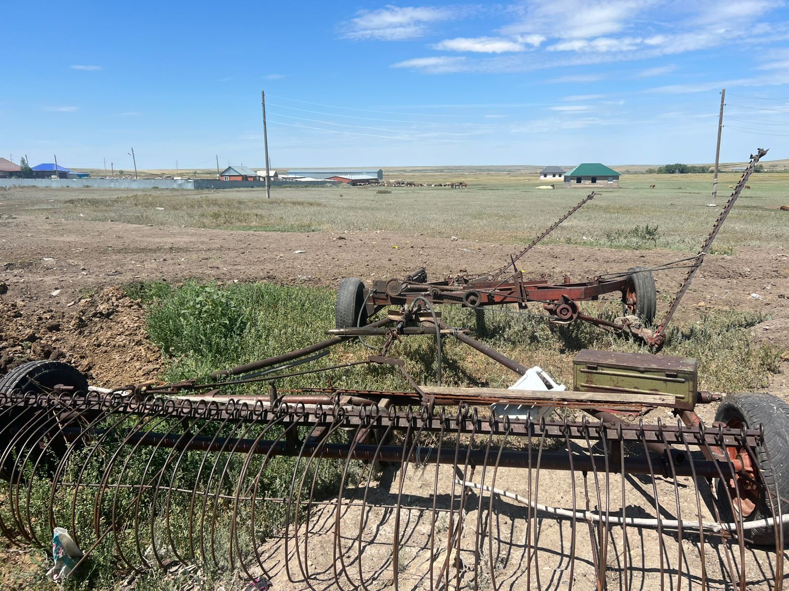Продам трактор с косилкой