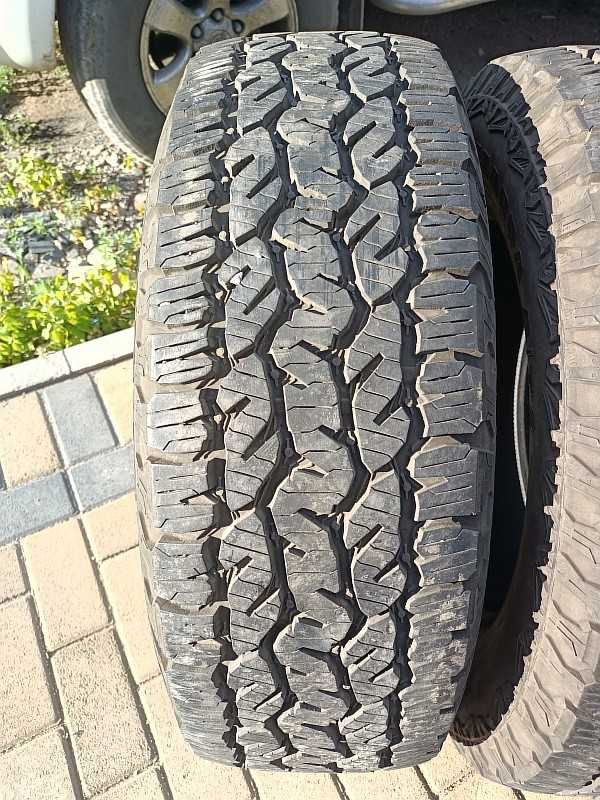 Шины 235/65 R17 - "Matador Izzarda A/T2" (Словакия), всесезонные.