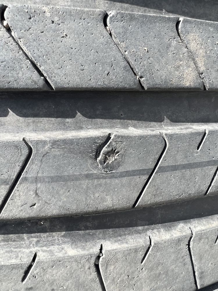 Летние Pirelli зад 315/30R22, перед 275/35R22