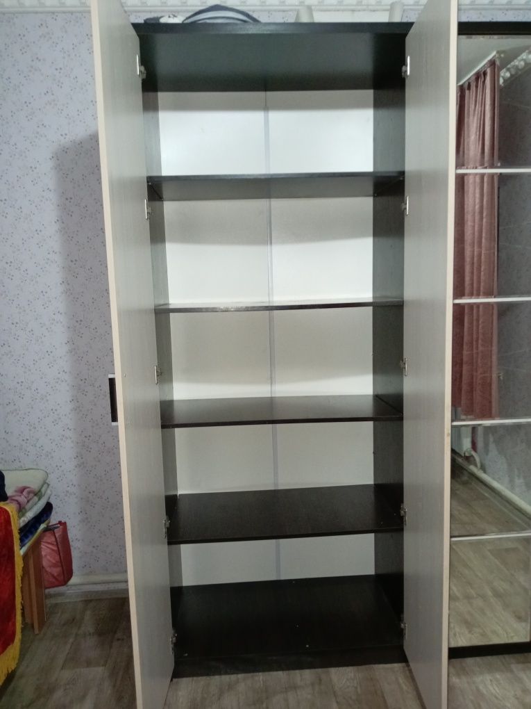 Шифонер в идеальном состоянии