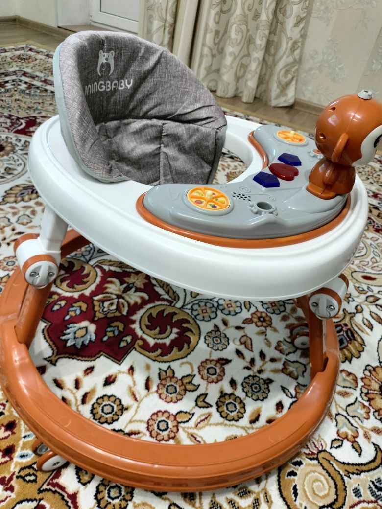 Коляска, ходунок и шезлонг