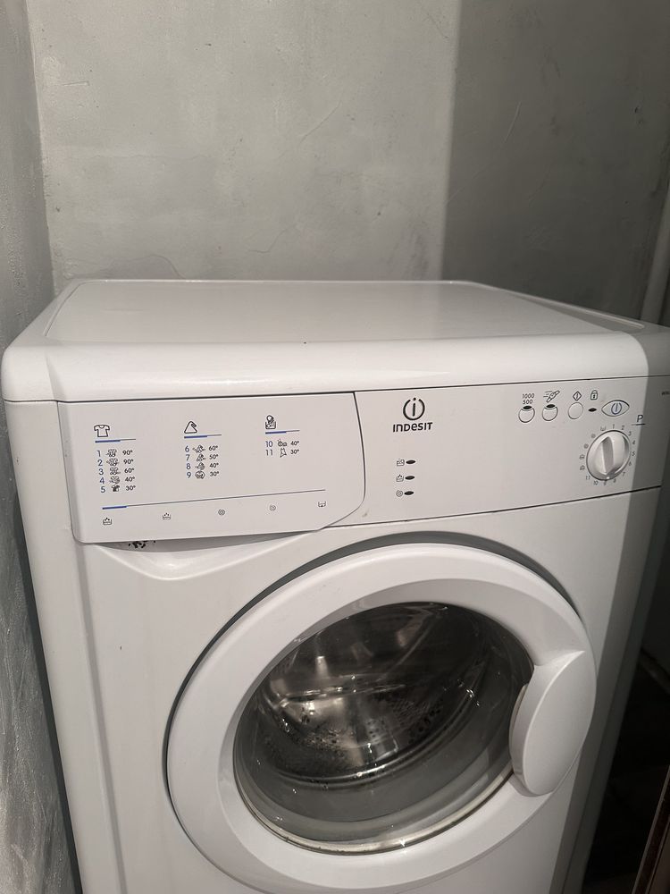 Стиральная машина Indesit