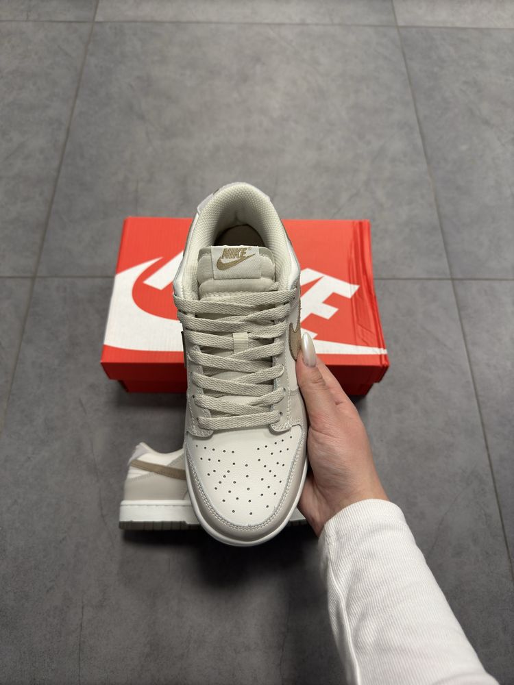 Nike Dunk Low Phantom Metallic Gold