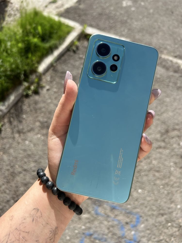 Срочно продам Xiaomi redmi note 12 8/256
