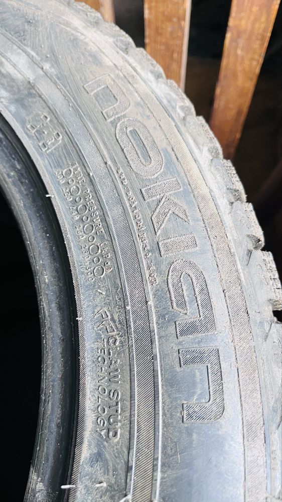 Продам резину летнюю 235/55/17