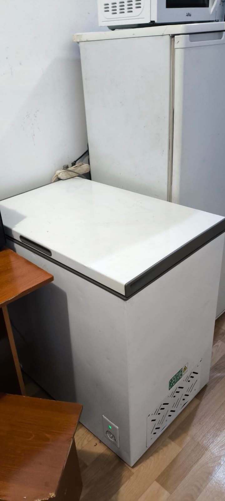 Продам Морозильник
