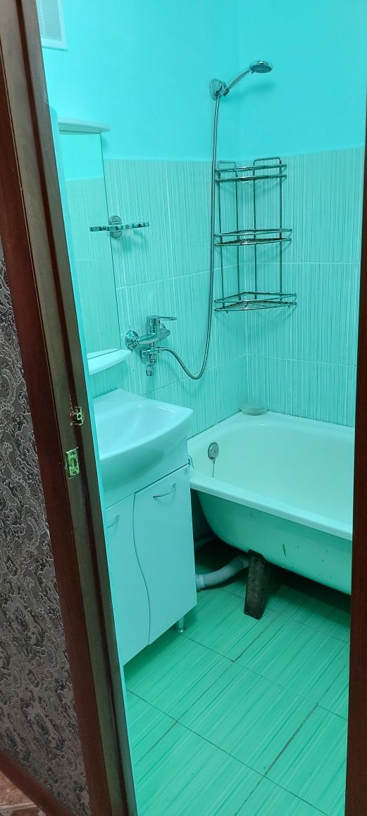 Срочно Квартира улучшенной планировкой, в обкомовском доме