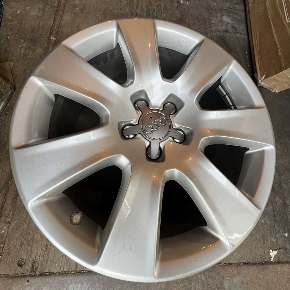 Оригинальные диски Audi A8 D4/4H, 8Jx18