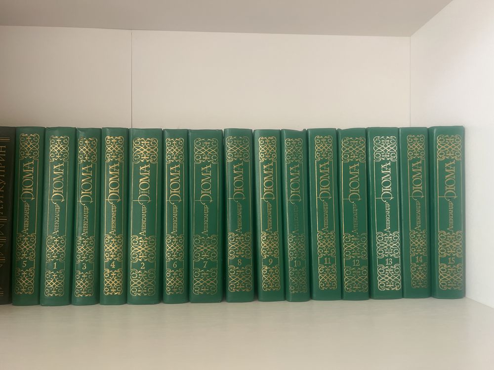 Продам коллекции книг в отличном состоянии