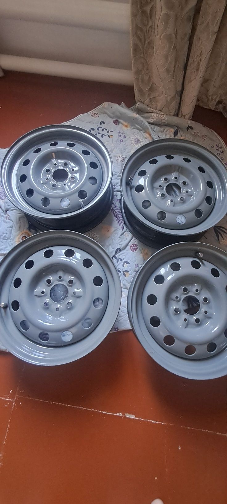 Штампованные диски R14
