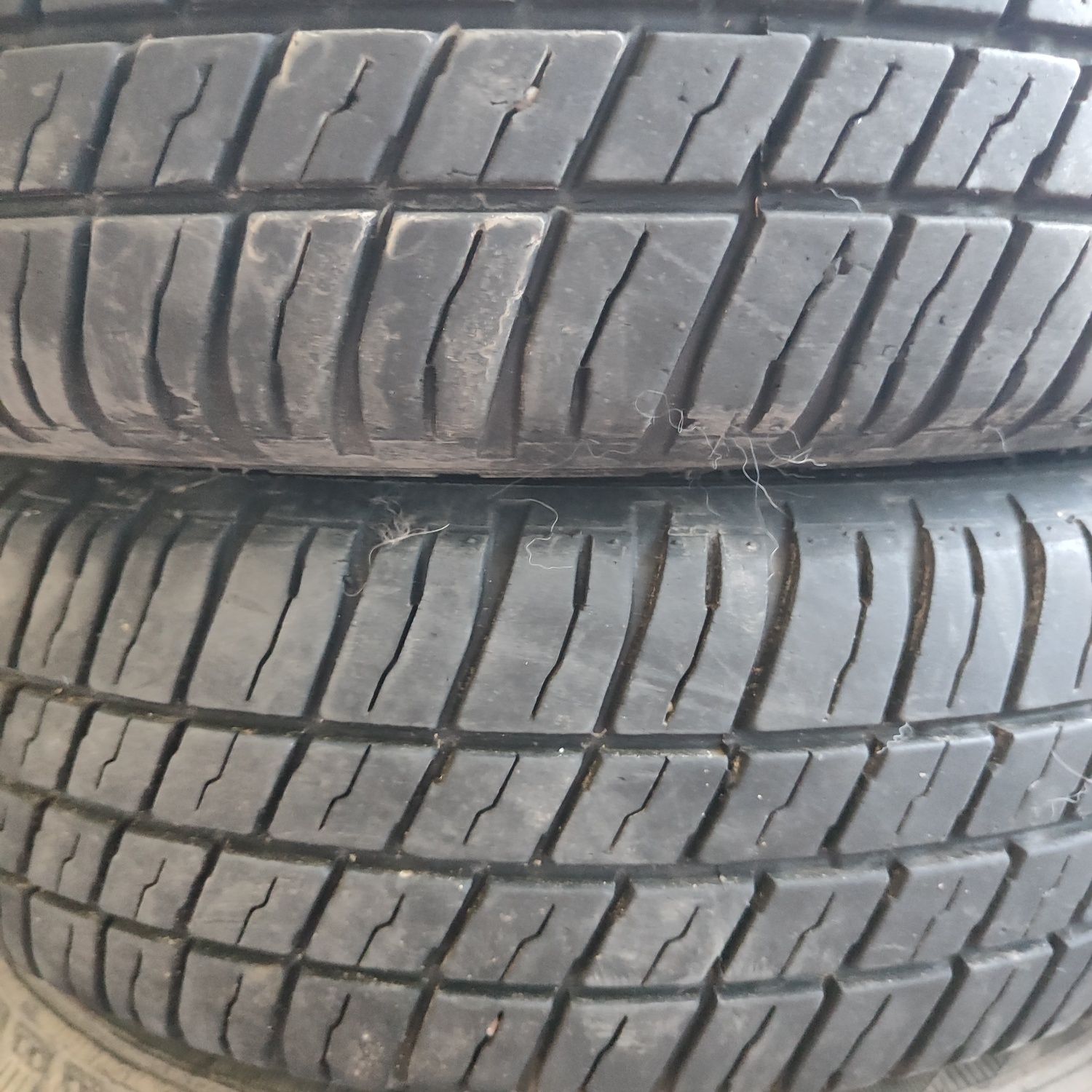 Продам шины зима + лето на Daewoo Matiz