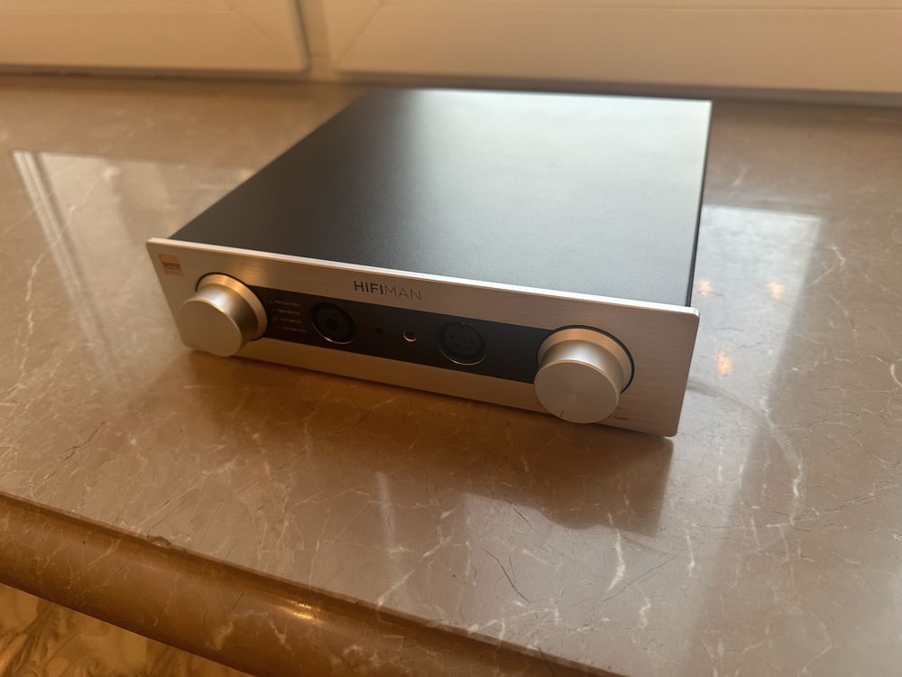 Мультибитный R2R ЦАП и усилитель для наушников Hifiman EF400