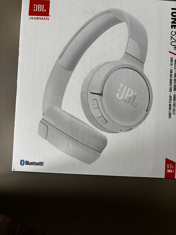 Jbl 520bt.