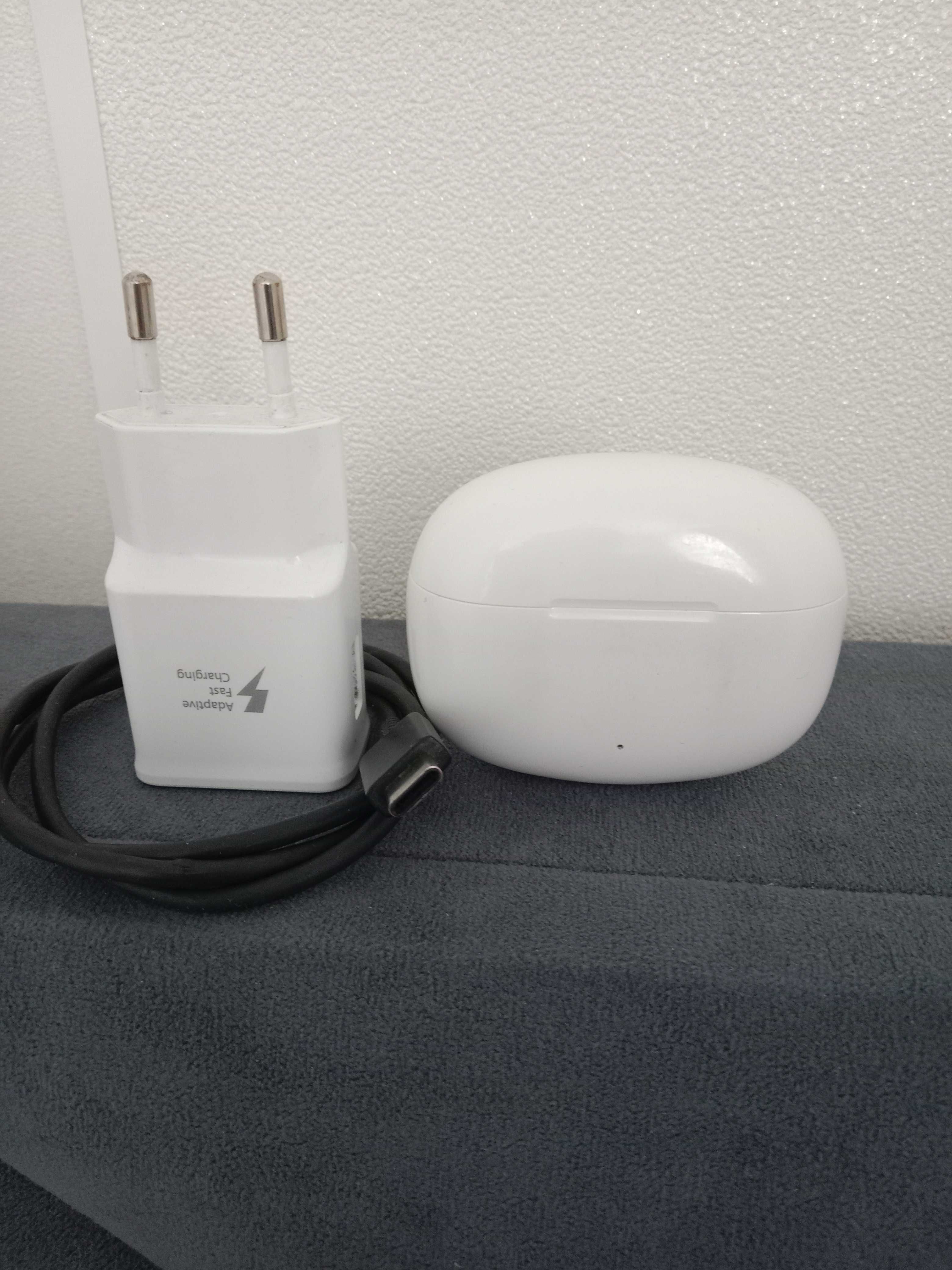 Продам Airpods 3х лайт, кейс,  (оригинал)