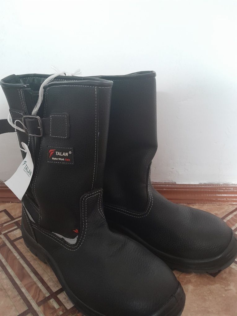 продам зимние сапоги в новом состоянии