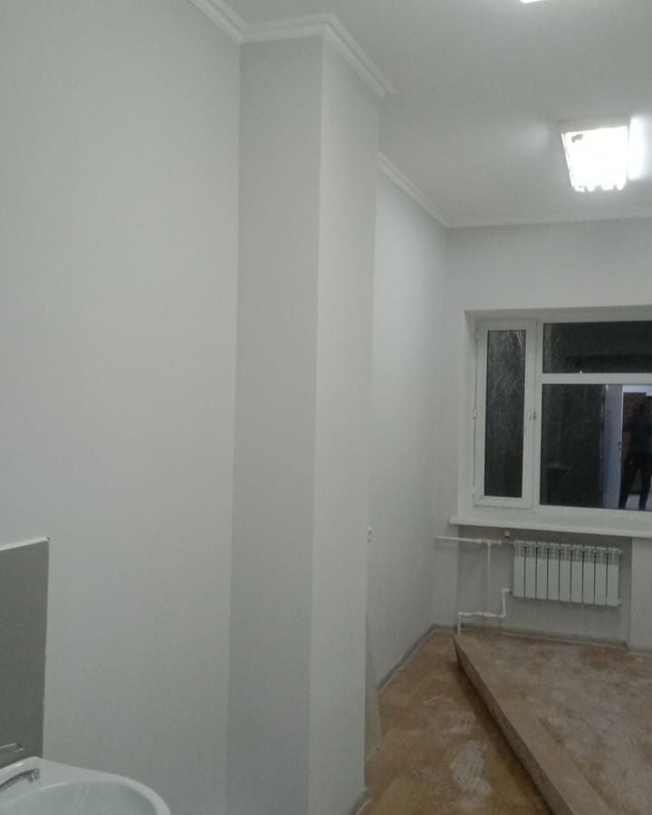 Выполняю отделочные работы .под мояк ,покраска мелко срочный ремонт ,,