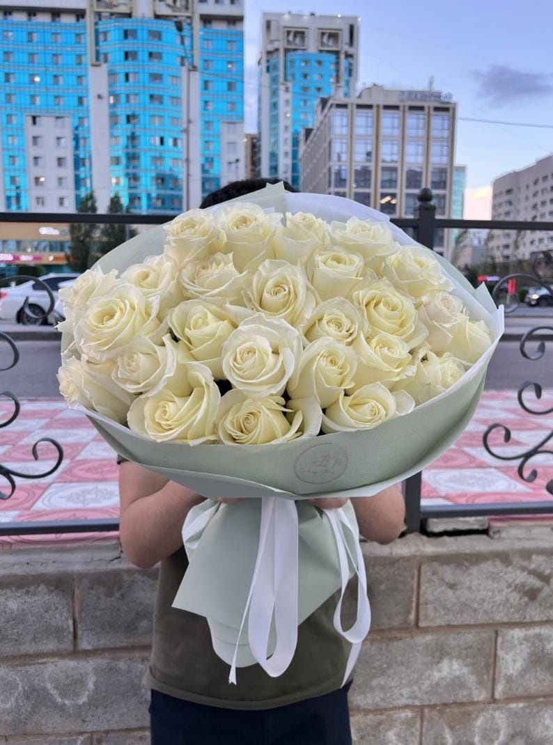 Бесплатная доставка цветы Шымкент розы хризантема гипсофила пионы