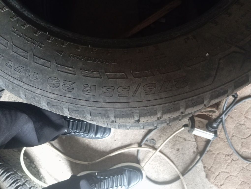 Продам зимние 2шт