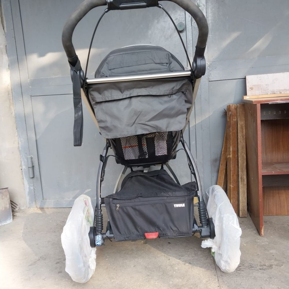 Коляска прогулочная Thule Urban Glide, серая