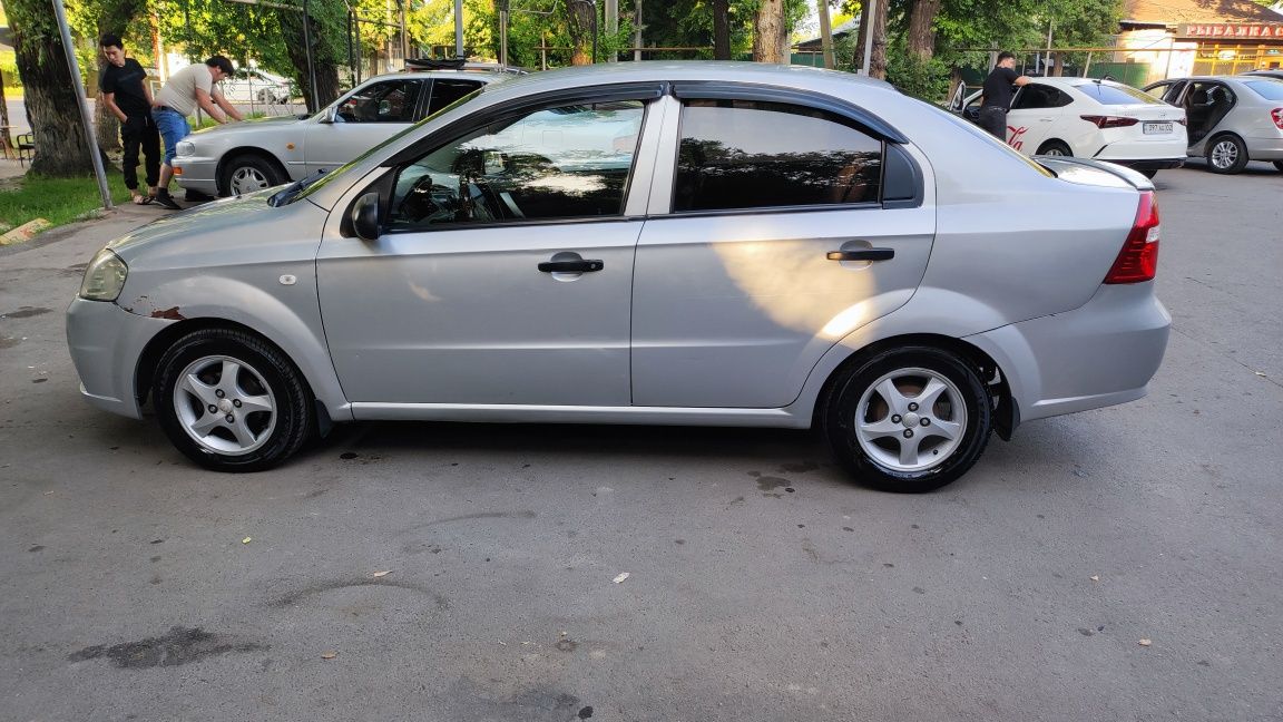 Срочно продается Chevrolet Aveo