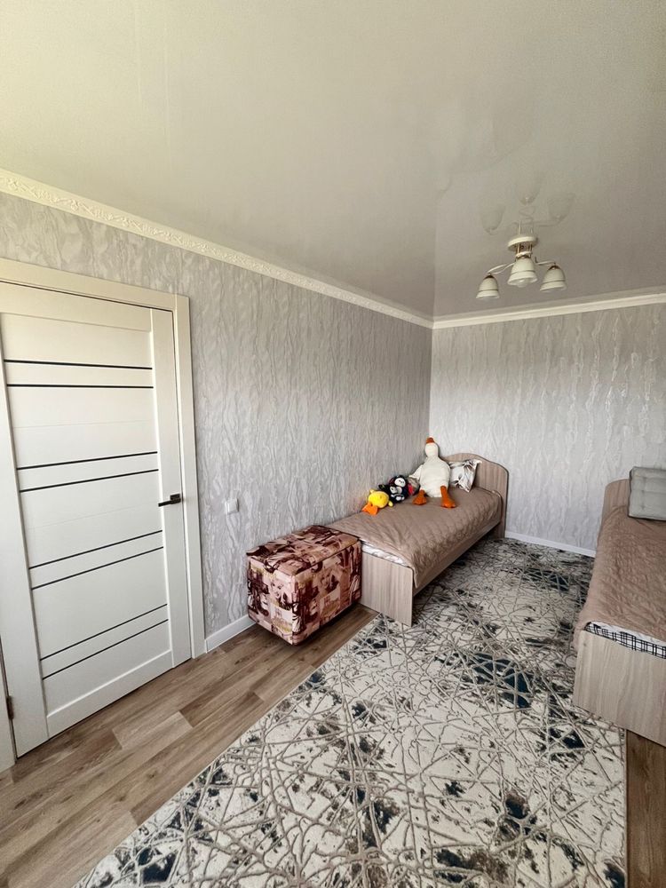 Продам 3-комн. квартиру в центре, р-н Манакбай