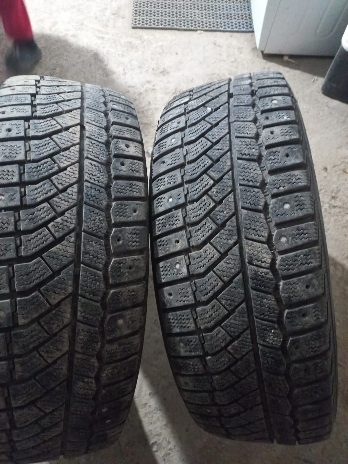 Порыжка құр өзі срочно 205/65/15 бағасы 25 мың