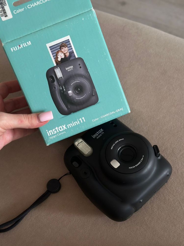 Продается Instax mini 11